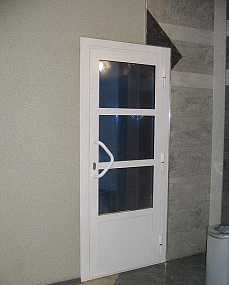 Противопожарные двери со стеклом от производителя в Конаково  купить