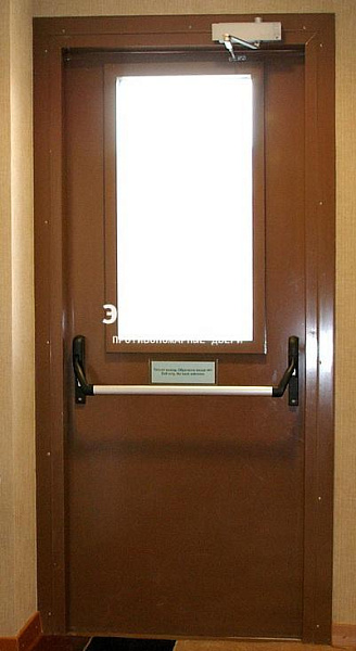 Противопожарная дверь EI 30 с антипаникой и стеклом в Конаково  купить